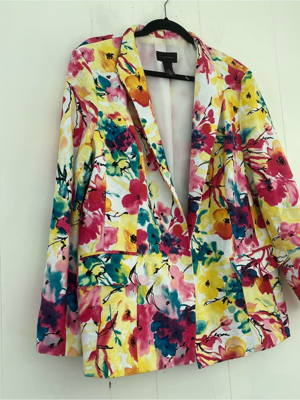 Investments Vibrant Colorful Watercolor Floral Blazer Size 18 Pink Yellow - Picture 7 of 16